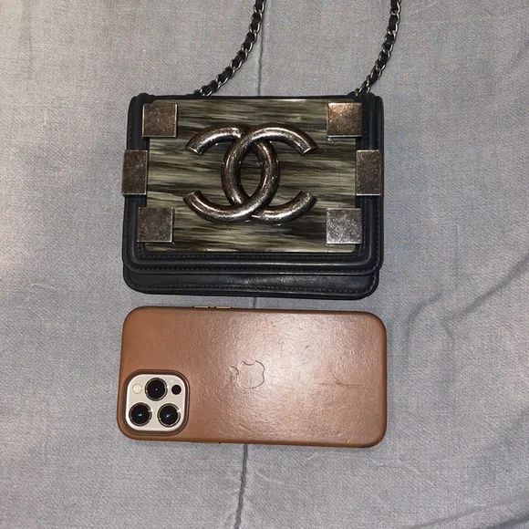 Chanel crossbody mini purse - Picture 7 of 10